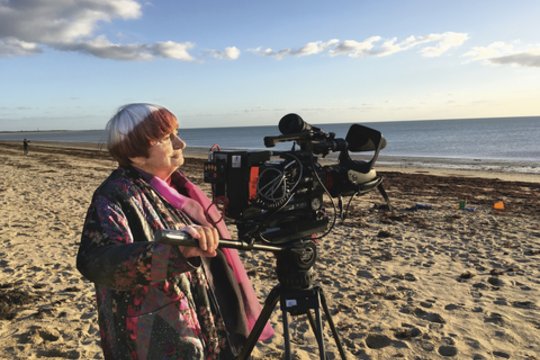 Genialiai kino režisierei Agnes Vardai turėtų pavydėti net instagramo karta