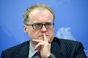 Siekiantiems gilesnio pažinimo atveriamas L. Donskio kabinetas su unikalia knygų kolekcija