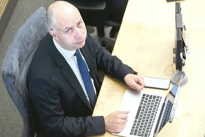 Plikiu tapti lengviau nei gelbėti gyvybes