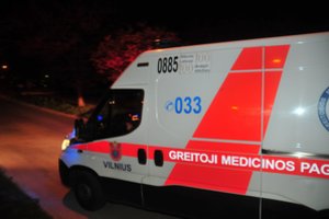 Vilniuje į ligoninę paguldyta alkoholiu apsinuodijusi 16-metė: nugirdė du nepažįstami vyrai