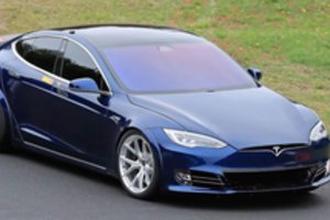 Oficialu: „Tesla“ aplenkė „Porsche“ ir sako, kad gali dar geriau