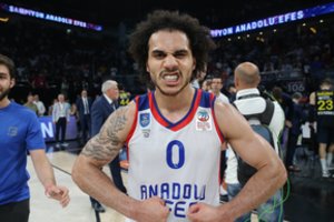 „Anadolu Efes“ gynėjas Sh. Larkinas neatsisakytų atstovauti Kroatijos rinktinei