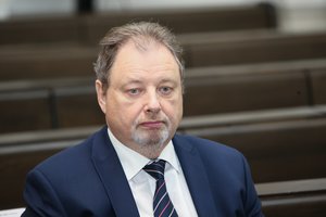 Naujasis viceministras Petras Narkevičius darbą pradėjo nuo apklausos teisme