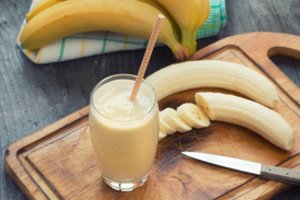 Gera priežastis kas vakarą išgerti bananų ir cinamono arbatos