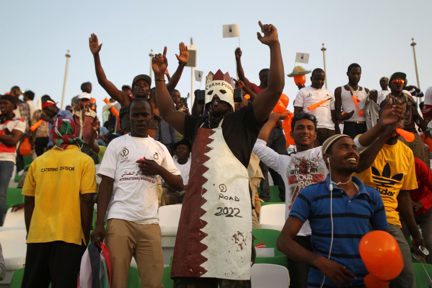  Kataras kaltinimas migrantų žūtimis statant stadionus pasaulio futbolo čempionatui.<br> Reuters/Scanpix nuotr.