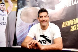 Luisas Scola grįžta į Eurolygą 