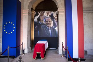 Pasaulio lyderiai pareikš pagarbą velioniui Prancūzijos eksprezidentui J. Chiracui
