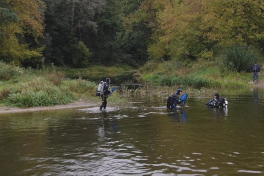 Pamatykite, kokių netikėčiausių radinių galima rasti mūsų upėse