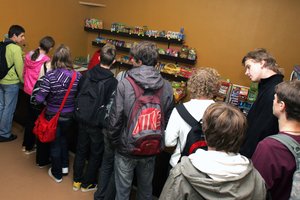 Prokuratūra pradėjo tyrimą dėl galimo piktnaudžiavimo vienoje Kazlų Rūdos mokyklų