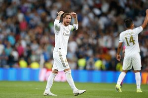 „Real“ tik mačo pabaigoje išplešė lygiąsias dvikovoje prieš dešimtyje likusius Belgijos vicečempionus