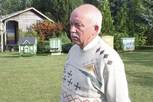 Bitininkas avilius pavertė meno kūriniais – šiandien neatsigina klientų