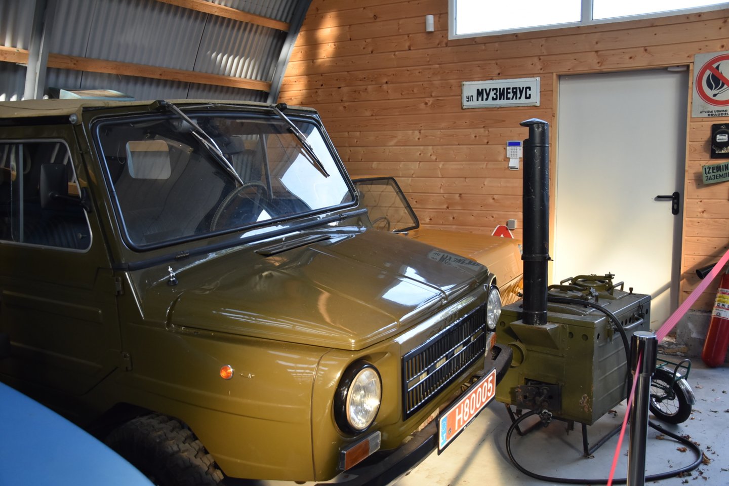 Techniką dievinantis verslininkas bei lakūnas neseniai įkūrė automobilių muziejų.<br>A.Murauskaitės nuotr.