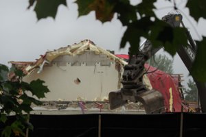 Paskutinės Vijūnėlės dvaro dienos: pastatas virsta griuvėsiais