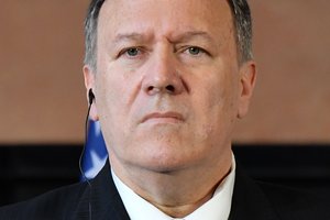 M. Pompeo patvirtino dalyvavęs kontroversiškame D. Trumpo pokalbyje su Ukrainos prezidentu