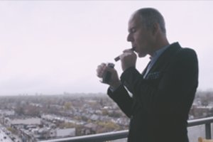 Režisierius kibo į atlapus NT spekuliuojantiems investiciniams fondams