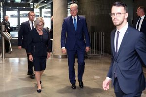 Mokytojus pasveikino anksčiau, nes arenos reikia „Žalgiriui“