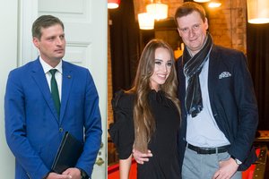 Aplinkos ministras K. Mažeika apie konkursą laimėjusią D. Bunkaus įmonę: „Kelia įtarimų“