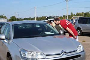 Automobilių taršos mokestis – smūgis pardavėjams: neatsikratys senų mašinų