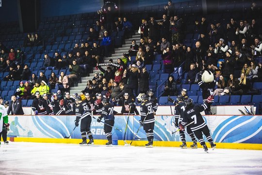 Komandos prie starto linijos: vieni augins jaunimą, kiti taikysis į atlaisvėjusį nugalėtojų sostą