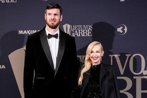 Edita ir Darjušas Lavrinovičiai dėl dukters vardo kovoja teisme