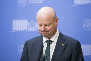 S. Skverneliui galimybė nedirbti dėl ligos pratęsta dar ilgiau nei mėnesiui