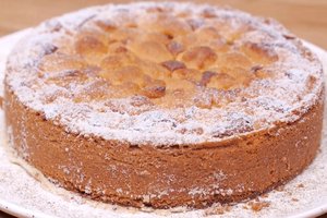 Karamelinis obuolių pyragas: desertų meistras pasidalijo nauju receptu