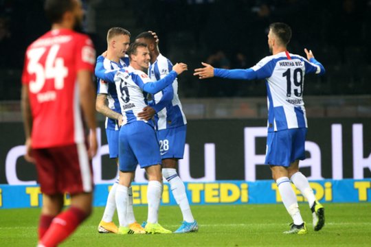 Vokietijoje eilinis turas prasidėjo „Hertha“ pergale, Ispanijoje buvo užfiksuotos lygiosios