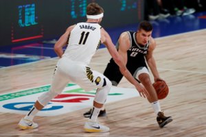„Pacers“ turas Indijoje: D. Sabonis dėjimais prisidėjo prie „Kings“ sutriuškinimo