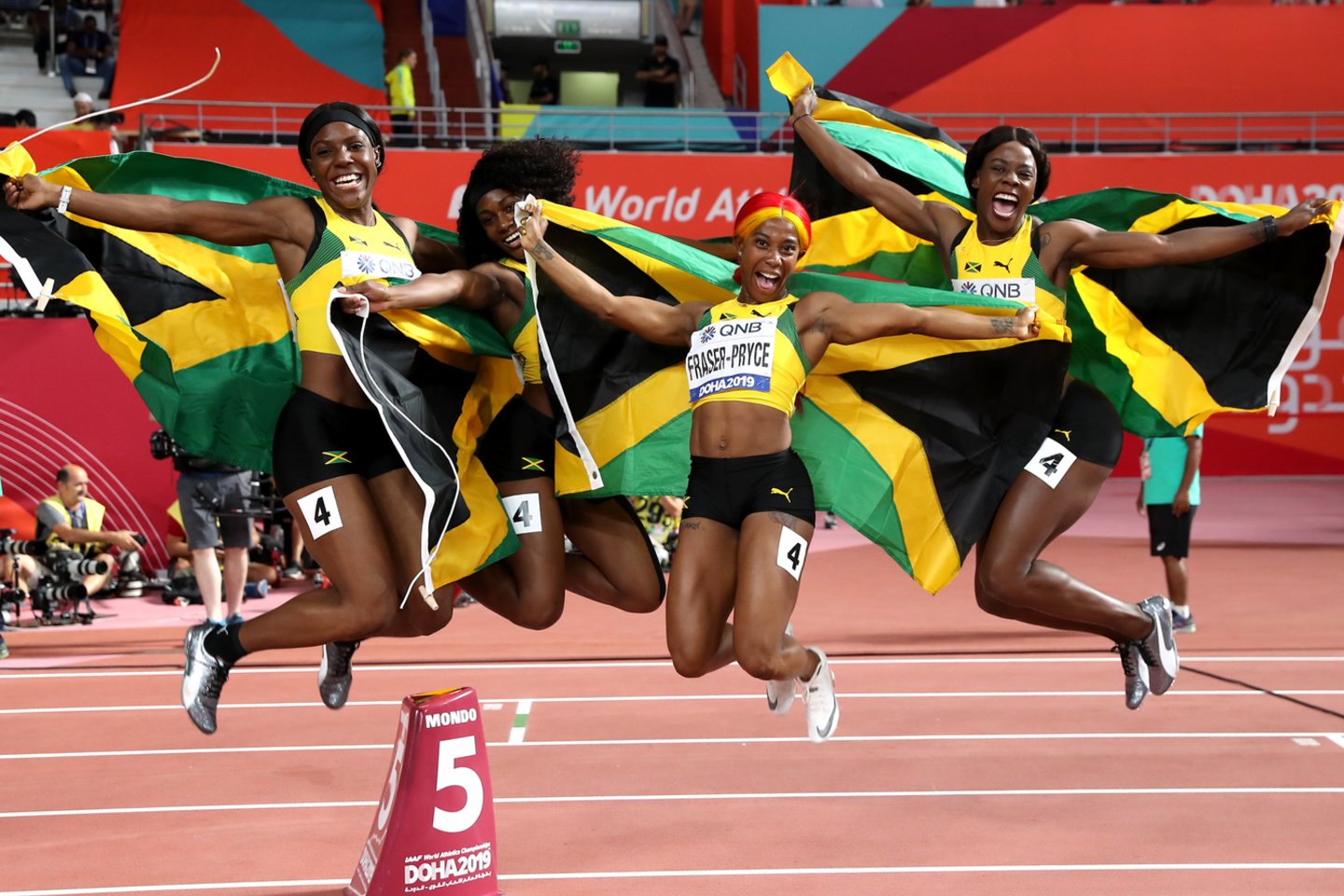  Jamaikos rinktinė laimėjo 4x100 m bėgimo estafetę.<br> Scanpix nuotr.