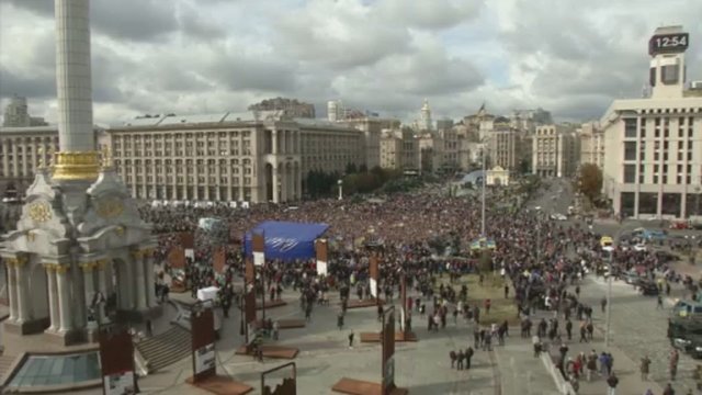 Protesto metu į gatves išėjo tūkstančiai žmonių