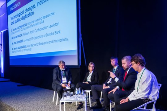 Metų ekonomikos forume diskutuota apie efektyviausius būdus sustiprinti Lietuvos ir ES pramonės konkurencingumą