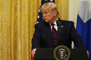 D. Trumpas: JAV „neapleido kurdų“ Sirijoje