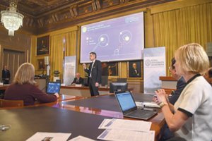 Fizikos Nobelio premija – už supratimą apie kosmosą pakeitusius atradimus