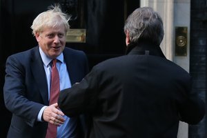 „Brexit“ derybos atsidūrė prie žlugimo ribos