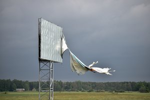 Sinoptikai: į Lietuvą plūs 16 laipsnių šiluma, talžys net 23 m/s vėjas