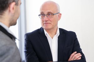 Apie pasitraukimą iš EP užsiminęs S. Jakeliūnas suskubo pasiaiškinti – juokavau