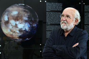 Šiųmetės Nobelio premijos laureatas: žmonija niekada nepersikels gyventi už Saulės sistemos ribų