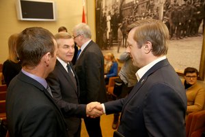 Po raginimų pačiam užimti Seimo pirmininko postą R. Karbauskis persigalvojo