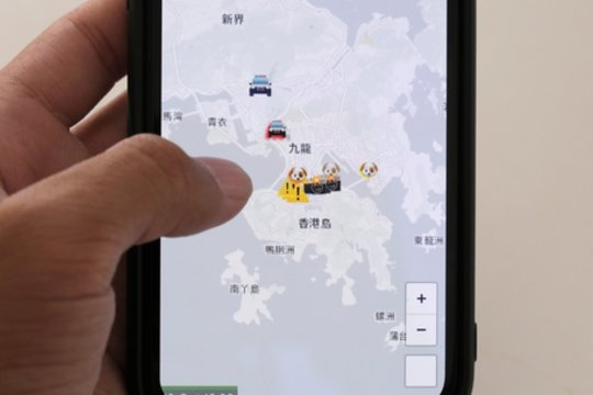 Kinija kaltina „Apple“ padėjus Honkongo protestuotojams