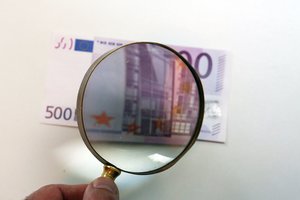 Euro zona susitarė dėl nedidelio biudžeto