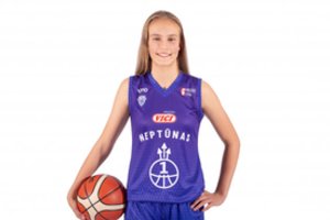 Į moterų krepšinį žengianti J. Jocytė – apie debiutą, T. Parkerio dėmesį ir kvietimą į Lietuvos rinktinę