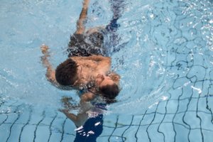 Sostinės valdžia ieškos naujo vadovo baseinui, kuriame chloru apsinuodijo du vaikai