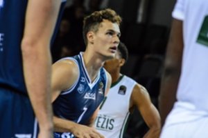 Sezono klaidų antirekordą sumušę prieniškiai išsivežė pergalę iš Utenos