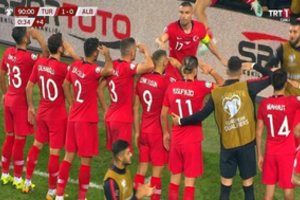 Turkijos futbolininkai kontroversiškai šventė įvartį į albanų vartus