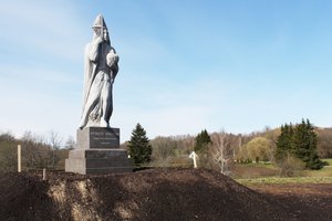 Seimo komisija prašys lėšų Vytauto Didžiojo paminklui Trakuose