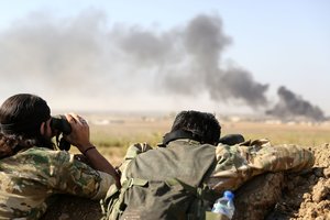 Turkija paėmė svarbaus greitkelio Sirijoje kontrolę, pranešama apie 3 žuvusius žurnalistus