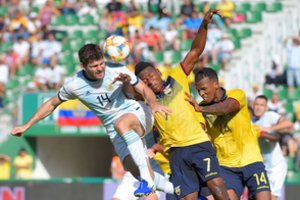 Argentina be ryškiausių žvaigždžių draugiškose rungtynėse sutriuškino Ekvadorą