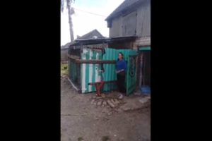 Žiaurumo akibrokštas Joniškyje: moters poelgis su ančiuku prie šuns voljero šokiravo