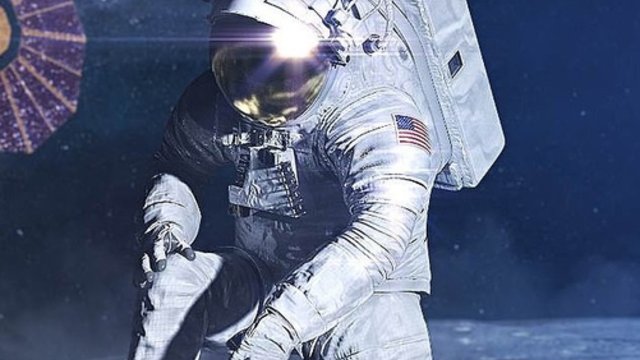 NASA pristatė naujus patogesnius astronautų kostiumus – nebereikės šokinėti kaip zuikiams