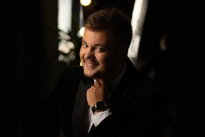 Dainotas Varnas pristato romantišką dainą „Tavo kasos“